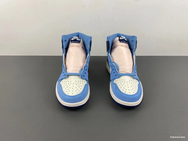 HYPE in Jordan First Flight OG WMNS FD2596-400 High Air 1 0805